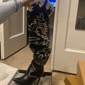 Fashion Nova “Wild West” boots